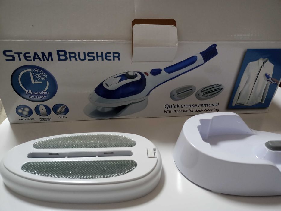 Парна четка за дрехи Steam brusher