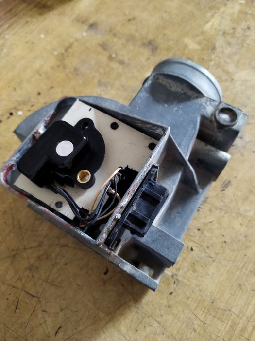 ДМРВ ауди , пассат 2.0