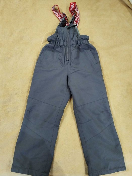 Демисезонный комбинезон для девочки