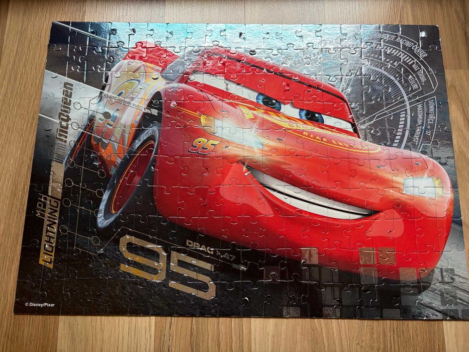 Продавам пъзел Trefl Lightning Mcqueen 200 части
