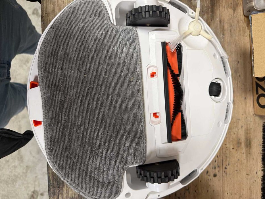 Прахосмукачка робот Xiaomi Mi Robot Vacuum-Mop P Втора употреба