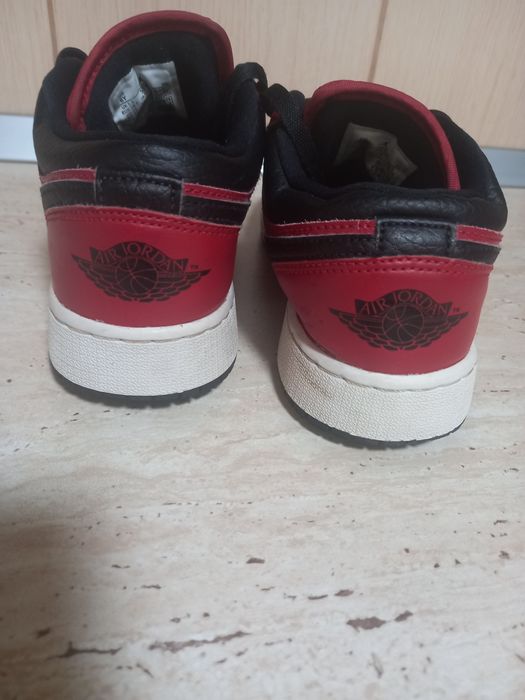 Adidașii Nike giordan 38,5