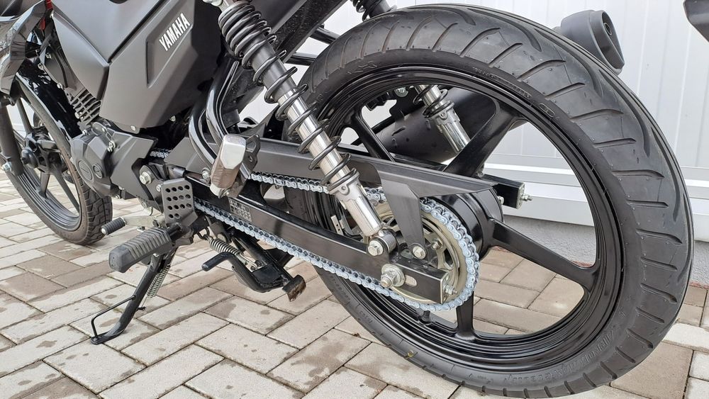 MotoFly Ploiesti vinde Yamaha Ys125 categ A1