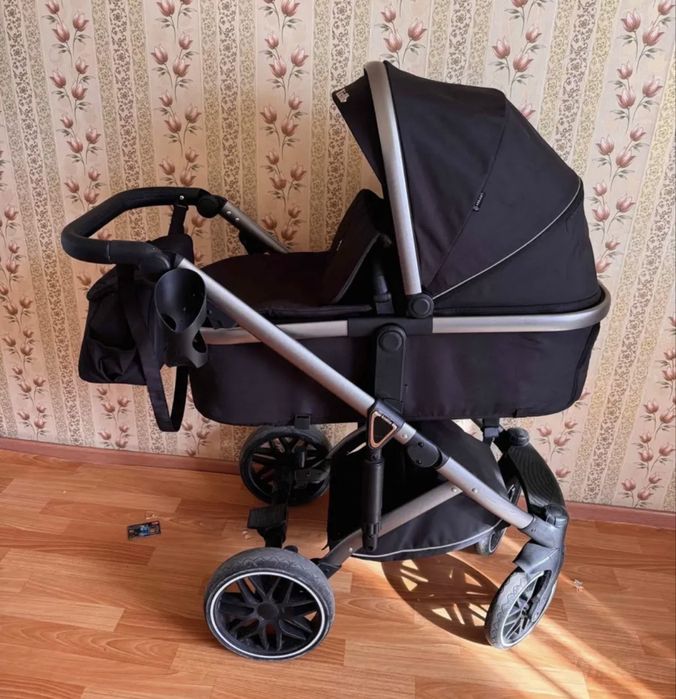 Продам колсяку срочно !