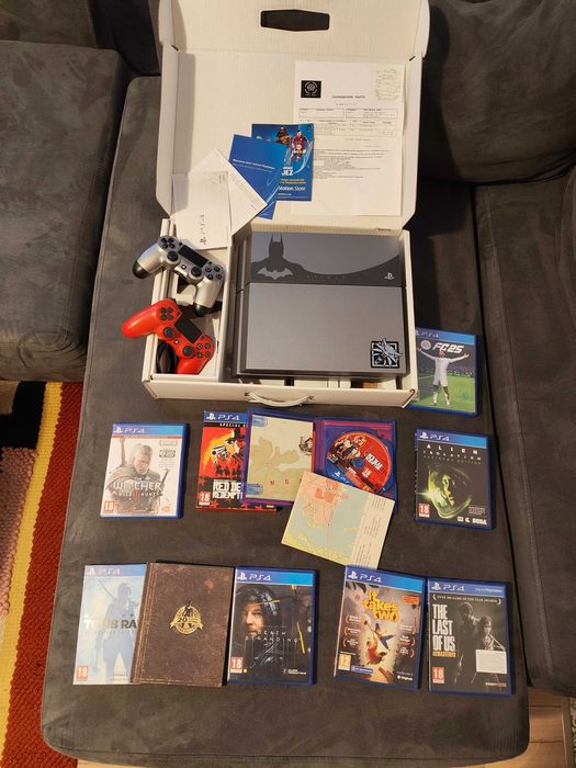 Playstation 4 Batman  limited Edition, PS4 джойстик, игри за PS4 Red Dead Redemption 2-Special edition, Tomb Rider-special 20 eyar celebration