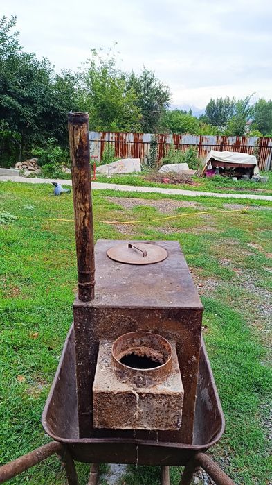 Продам печку угольную