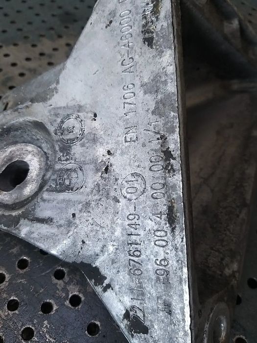 Suport motor 3.0 d bmw seria 5 e60 2211676114901