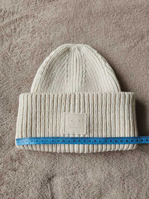 Căciulă caldă Acne Studios, lână, culoare crem