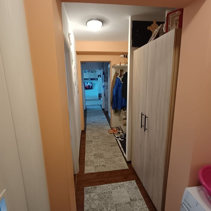 Vand apartament 4 camere