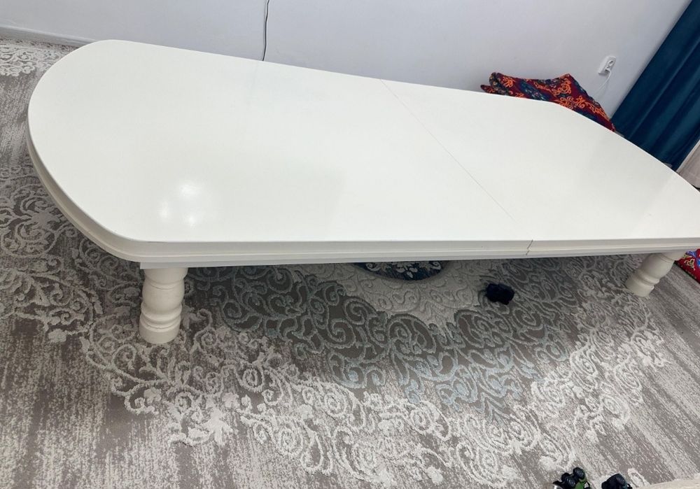 Қонақ күтетін стол