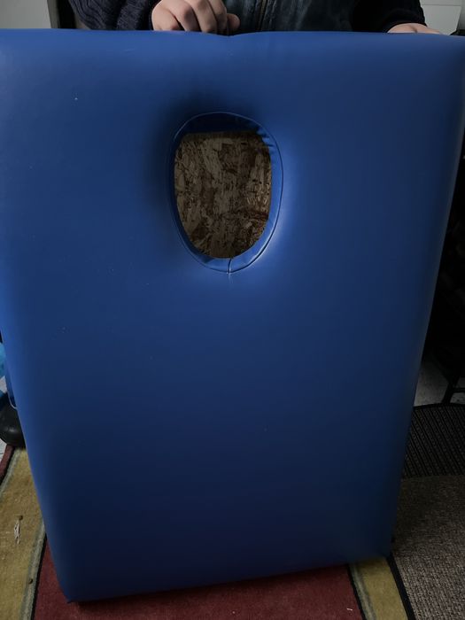 Массажная кушетка