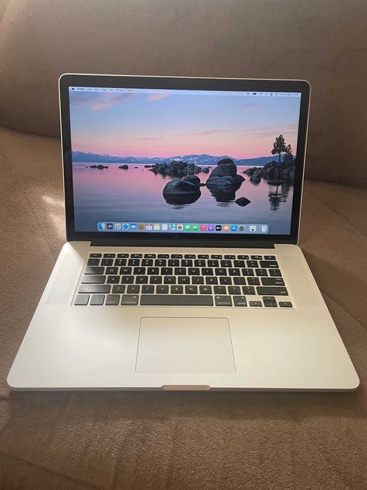 15" Core i7 MacBook Pro A1398 (2015-DG)-i7/16GB RAM/512 GB SSD