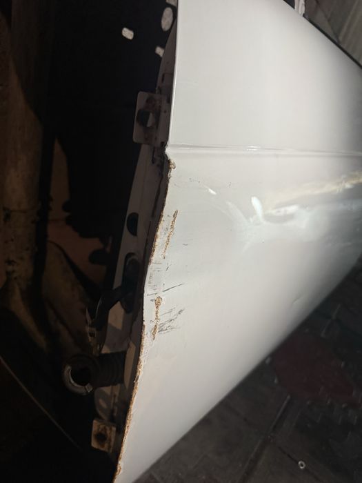 Дверь на  приора 2 срочно