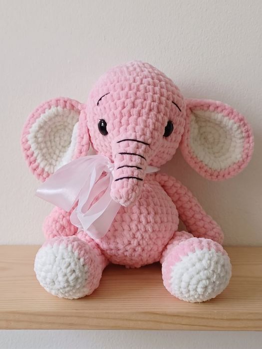 Плюшени играчки различни