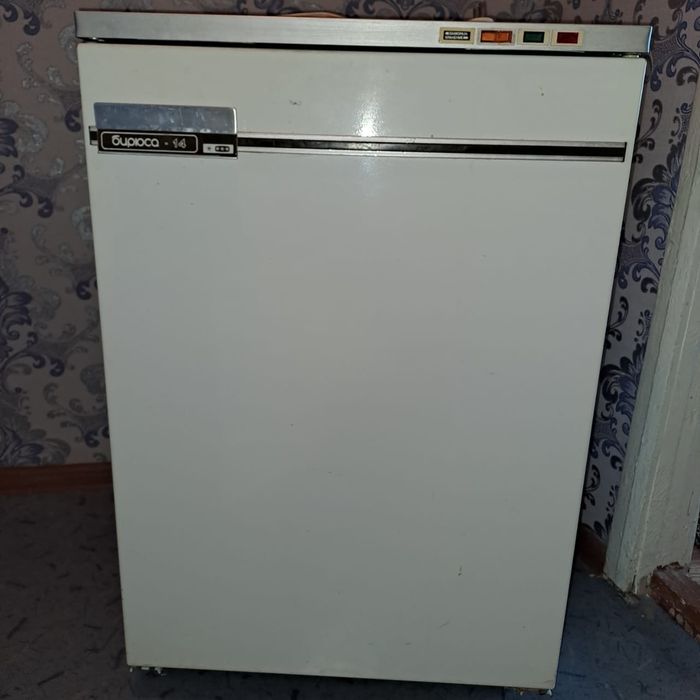 Продам морозильник Бирюса в очень хорошем состоянии производство Росси