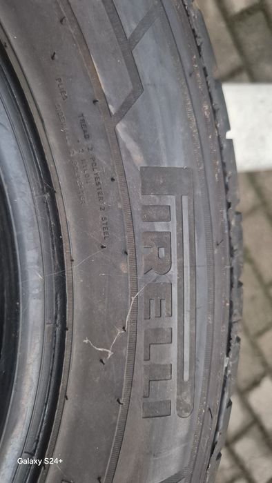 două cauciucuri; 205 65 16 C,de vară