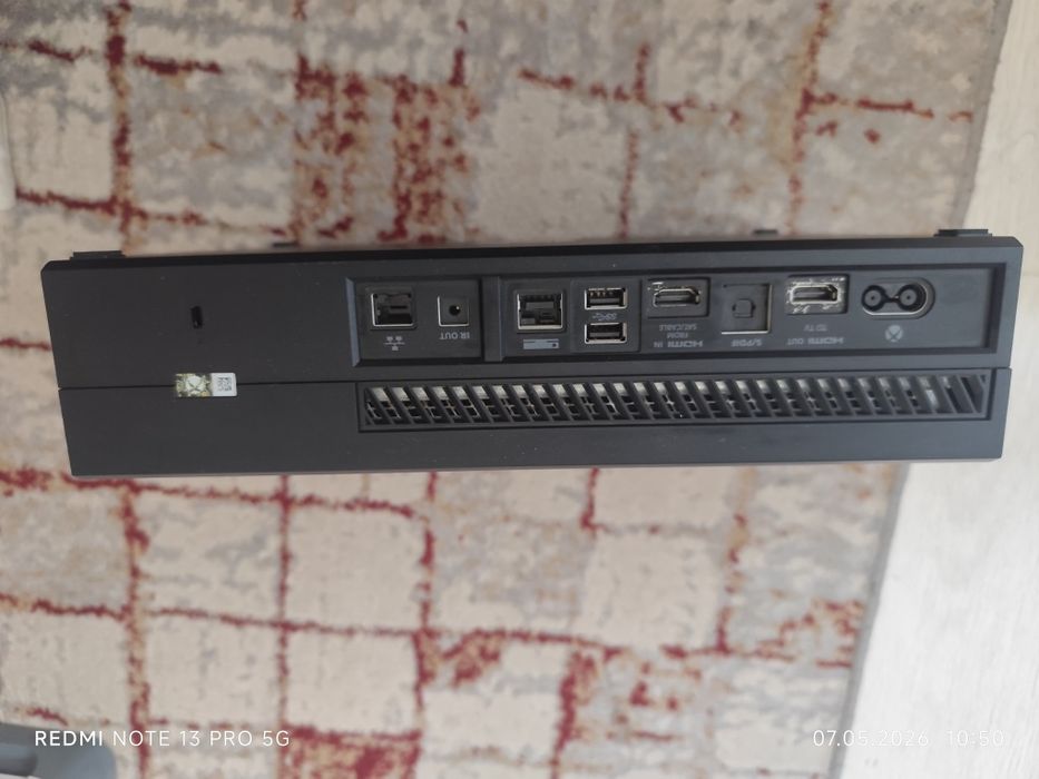 Продам Xbox one с подпиской