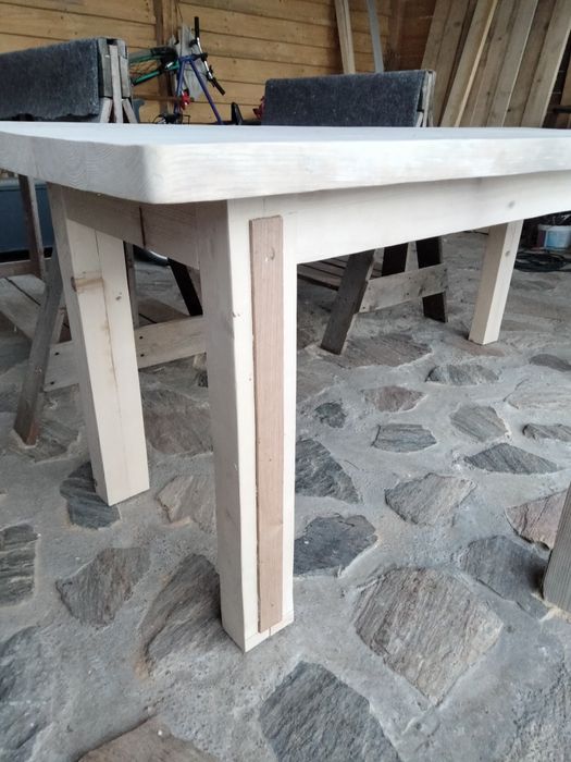 Masa pentru 6 persoane