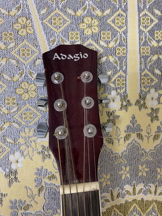 Gitara гитара сатылады ватсап жазамыз