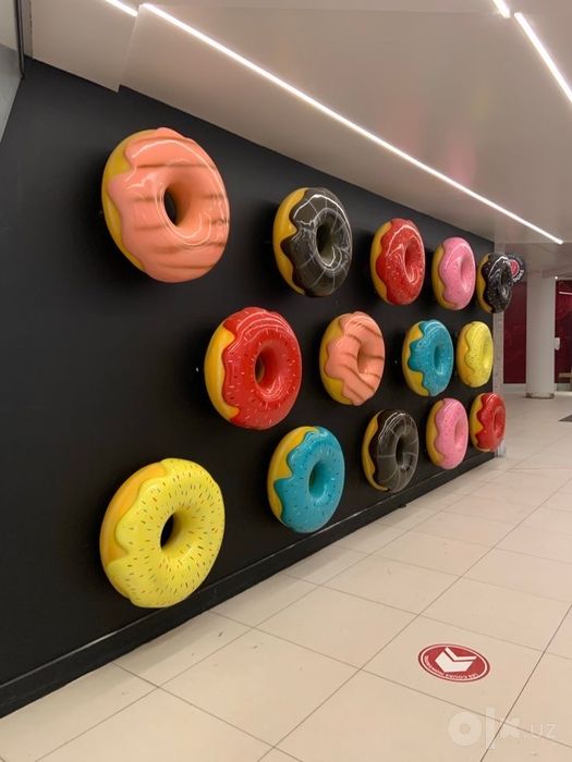 3D reklama kata shaklardagi maketlar