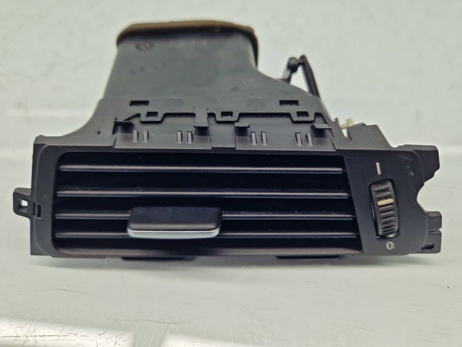 Grila aerisire dreapta Bmw 3 (E91) [Fabr 2005-2011] 9130466903