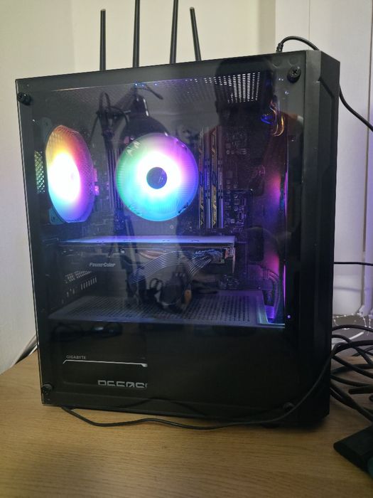 Ryzen 5 3600 + RX 6700 XT +32GB