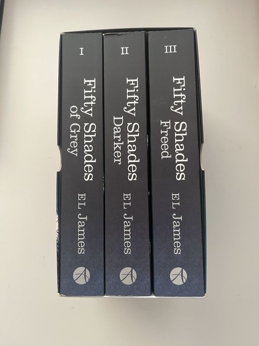 Книги YA, романтика и трилър