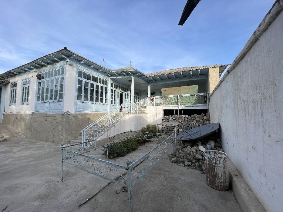 Уй сотилади 8,81 соток. Продаётся жилой участок 8.82 соток