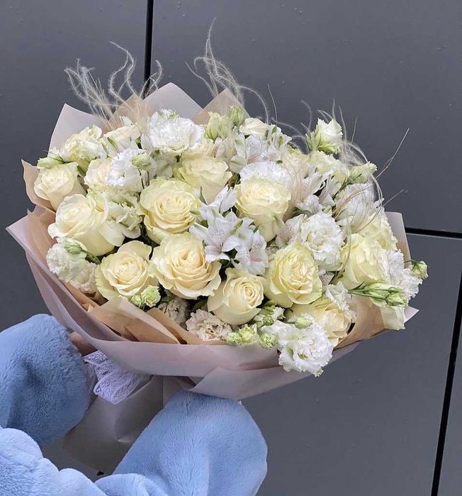 Розы пионы сирень тюльпаны