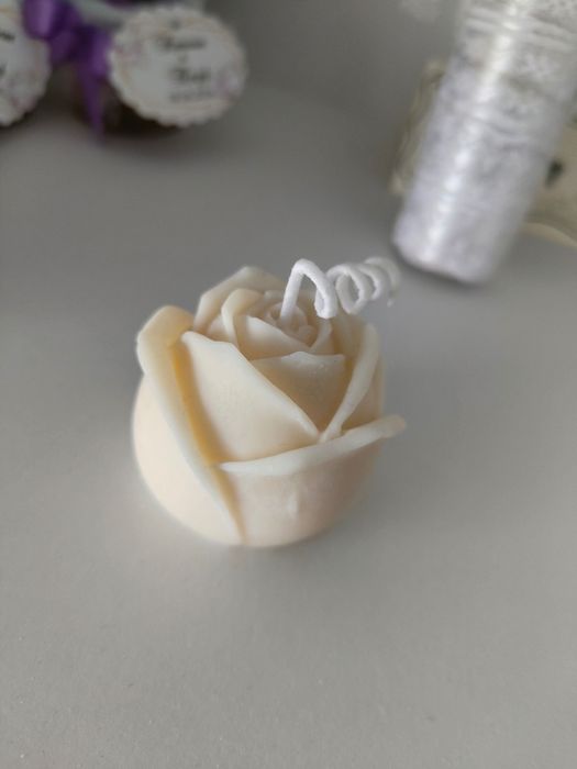 Ароматни домашни соеви свещи