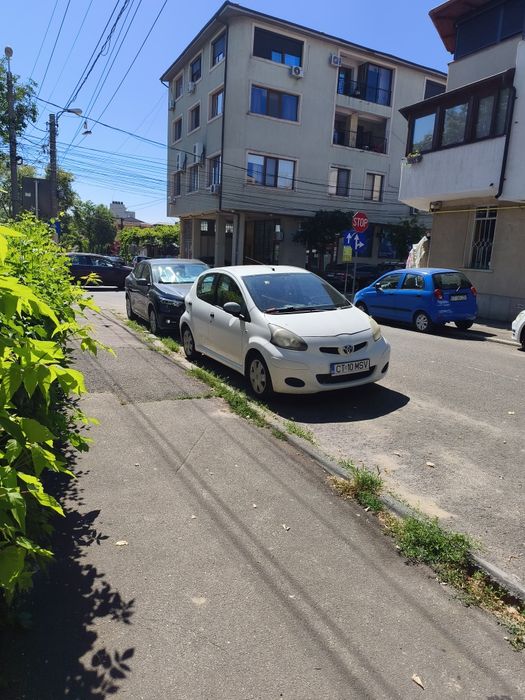 Vând Toyota Aygo
