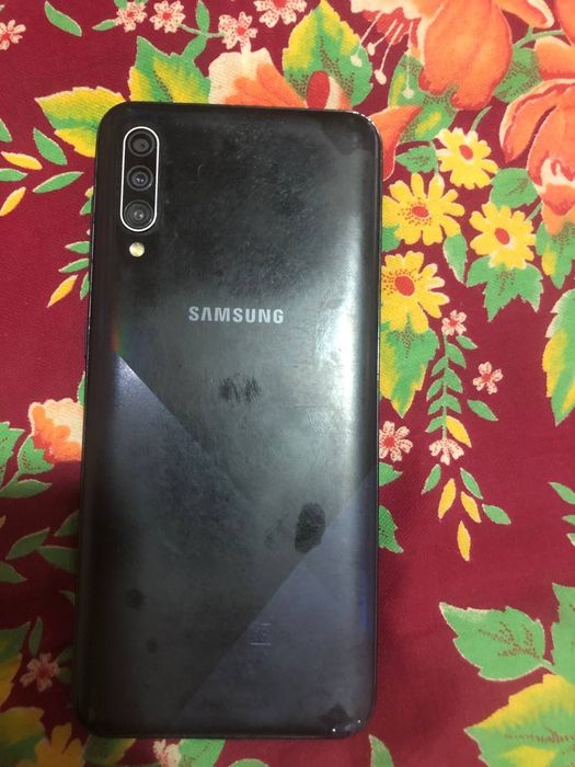 Samsung A30s ishlashi chotki roza oyiga kami bor