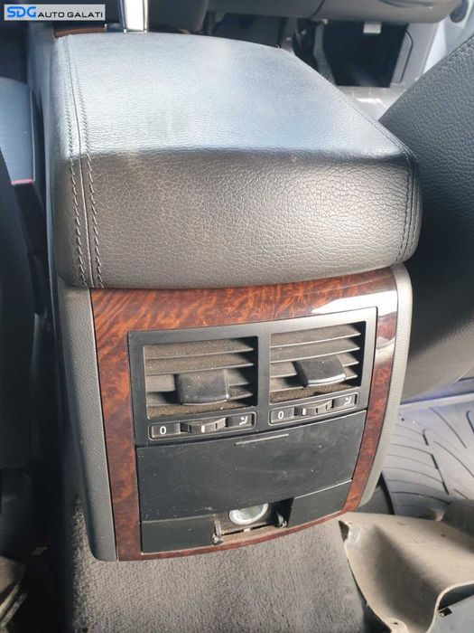 Gura Grila Aer Aerisire Ventilatie Scrumiera din Cotiera Volkswagen Touareg 7L 2003 - 2010