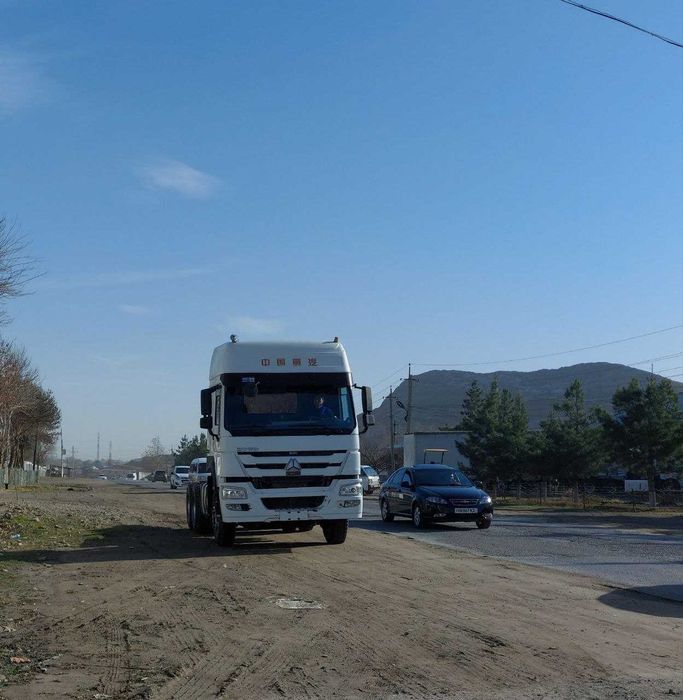 HOWO тягач сотилади срочно!