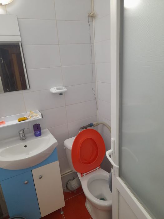 Închiriez garsonieră zona Lăpuș