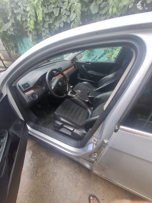 Vând Passat B6 2.0 tdi 140cp