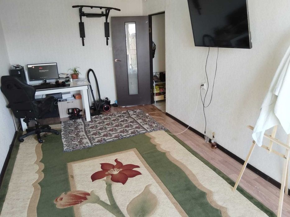 продам квартиру 43 кв метр 5\5 этаж