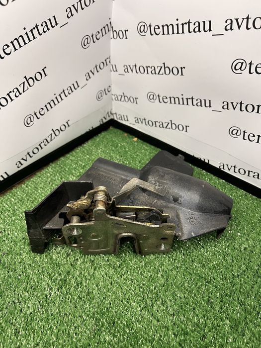 Замок двери W210 E220