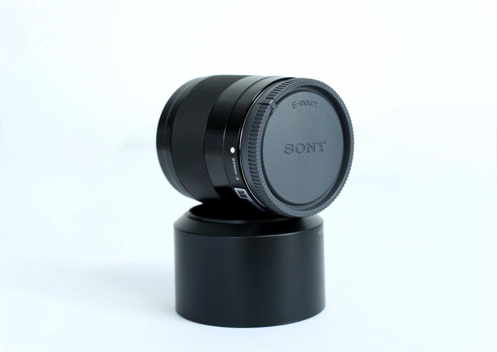Sony 50mm F1.8 + Canon 24-105mm F4 Mirrorless