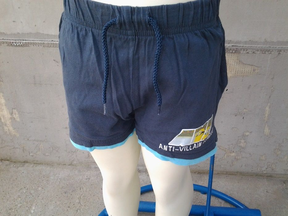 Minioni | set pantaloni scurti + tricou copii 6 ani