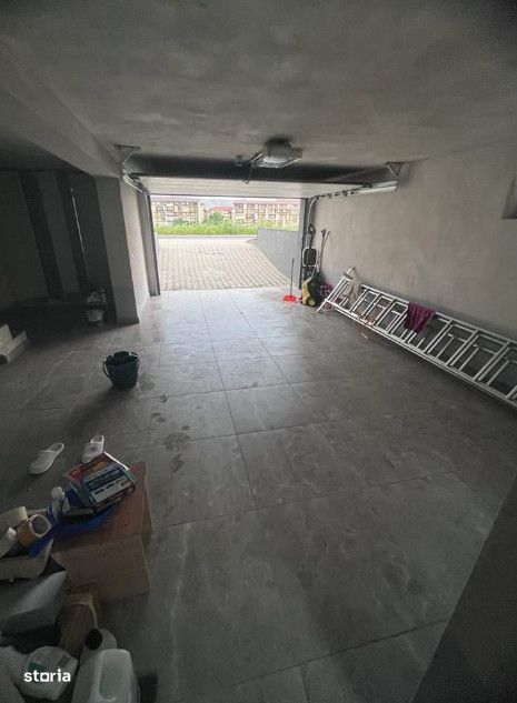 Casa de lux, mobilata complet, in imobil tip triplex, Floresti, Teilor