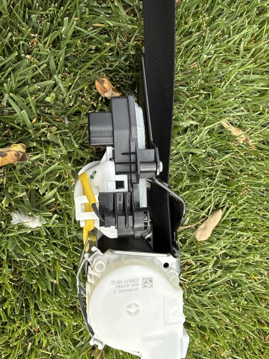 Centura dreapta bmw g30 g31 fata cu pretensioner si motoras