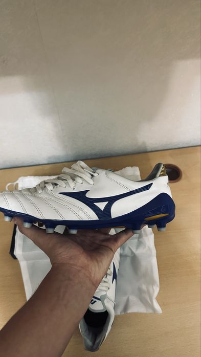 Бутсы Mizuno в очень отличном качестве