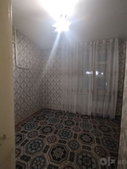 9bozor yonida 2xona 1etaj 2mln