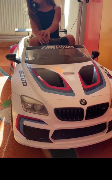 Masinuta electrica  copii Bmw m6 ALB