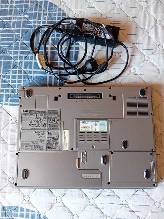 Лаптоп Dell Latitude D830