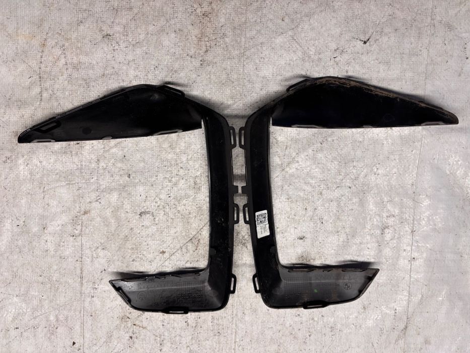 Държач на решетка предна броня ляв + десен • BMW 2 Series U06