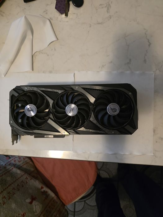 Vând RTX 3070 Strix OC V2
