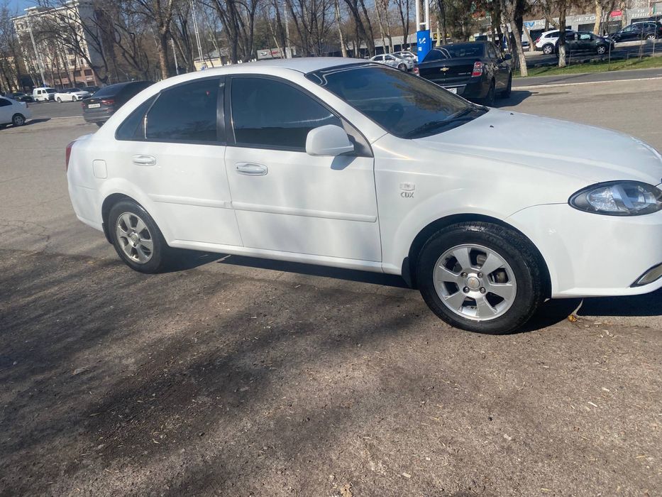 jentra sotiladi avtomat