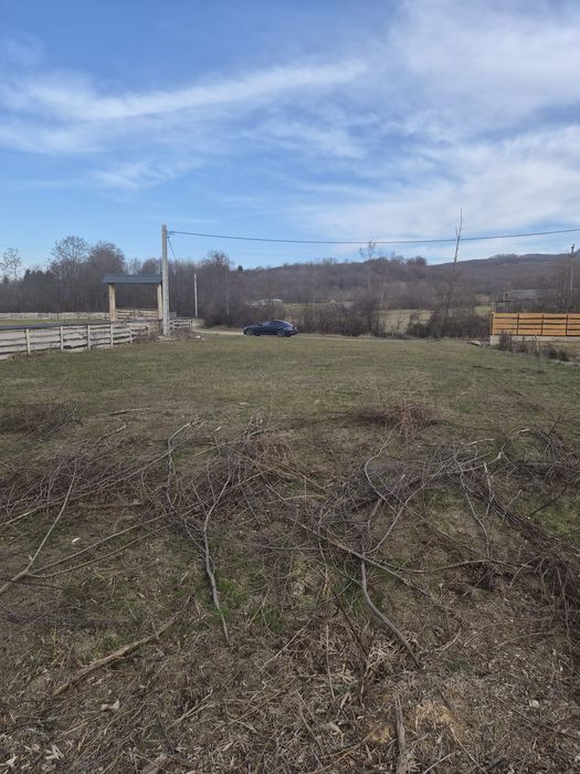 Teren 2.000 mp în Săpânța, Maramureș – între două brațe ale râului, id